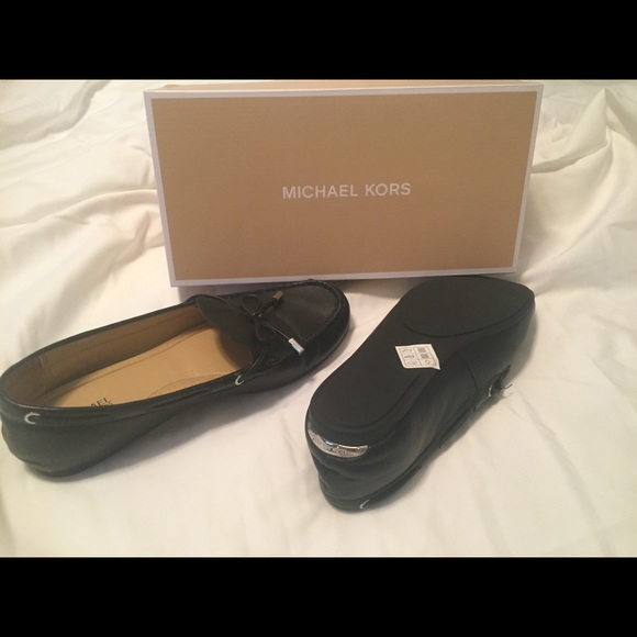 Michael Kors leather Suki Moc shoe size 8M - Picture 2 of 6